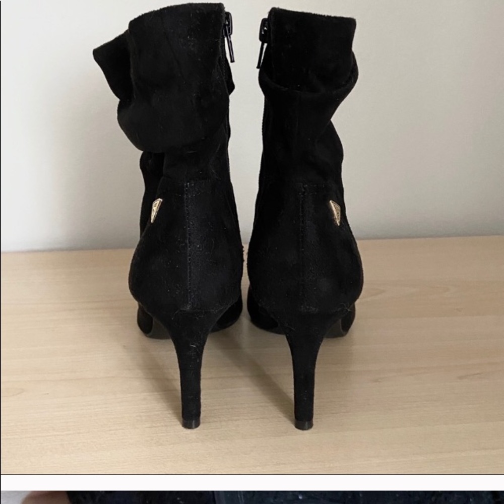 Guess booties - Picture 2 of 3